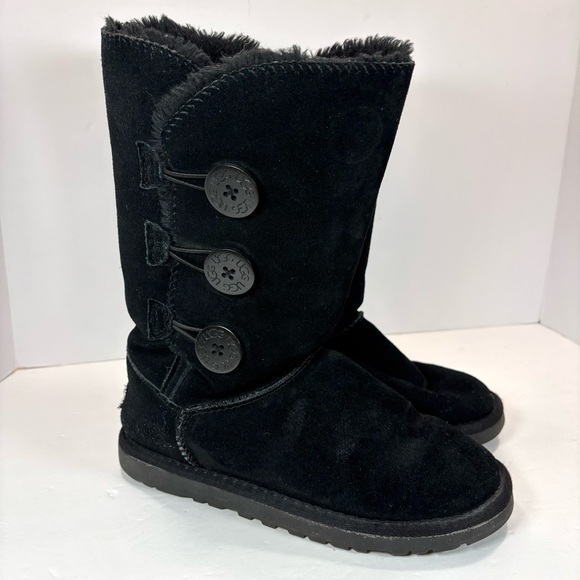 UGG Womens Bailey Button Triplet 5815 Black Classic Snow Tall Boots Size 7W Y2K - Picture 2 of 12